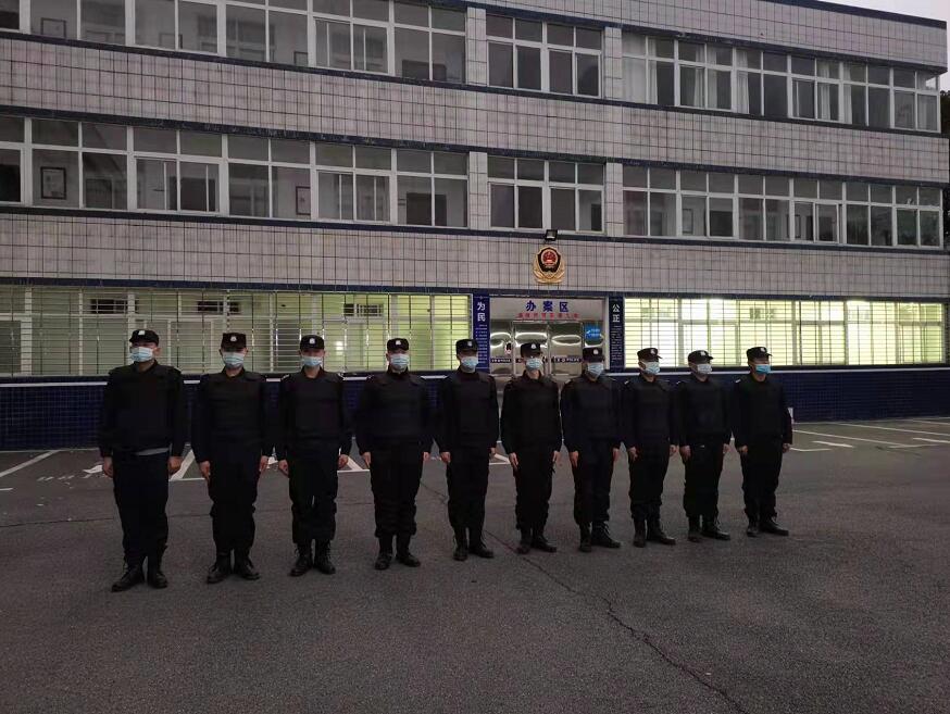 爭做文明市民，樂居文明城市！ 助力襄陽創(chuàng)文明，志愿服務有獵鷹！