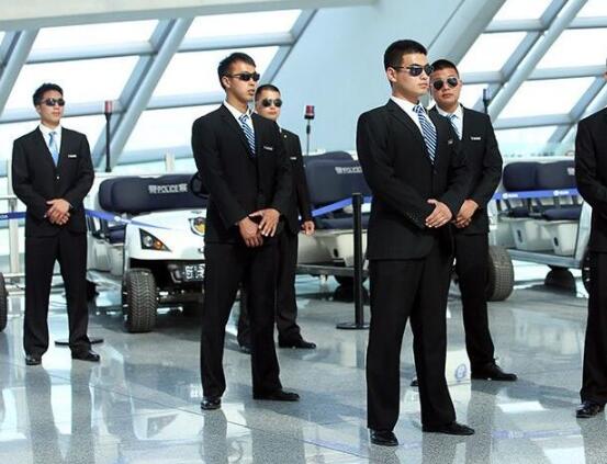 私人保鏢為何發(fā)展如此迅速，襄陽獵鷹保安告訴您？