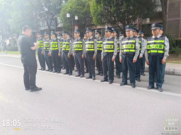 怎么樣才能在襄陽(yáng)獵鷹保安公司更好的完善自己呢？