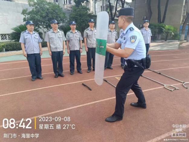 獵鷹護(hù)航秋季開學(xué)，強(qiáng)化駐校保安員培訓(xùn)