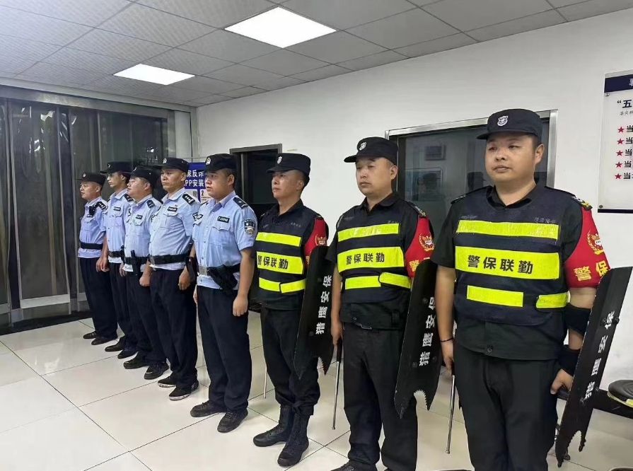 【警保聯(lián)勤】巡邏途中遇車(chē)禍，警保合力共救援